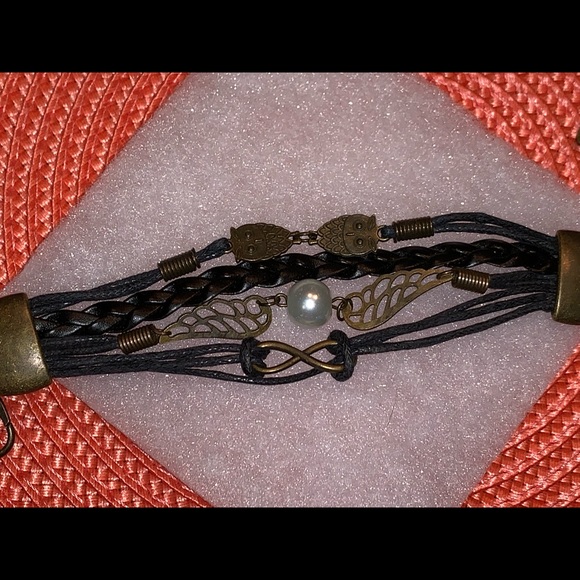 Ashley Bridget Infinity bracelet - Picture 2 of 4